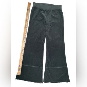 WEARABLES ~ Egir Raw Hem Utility  Pant~ Flair Bell Bottom ~ SIZE Small  Green